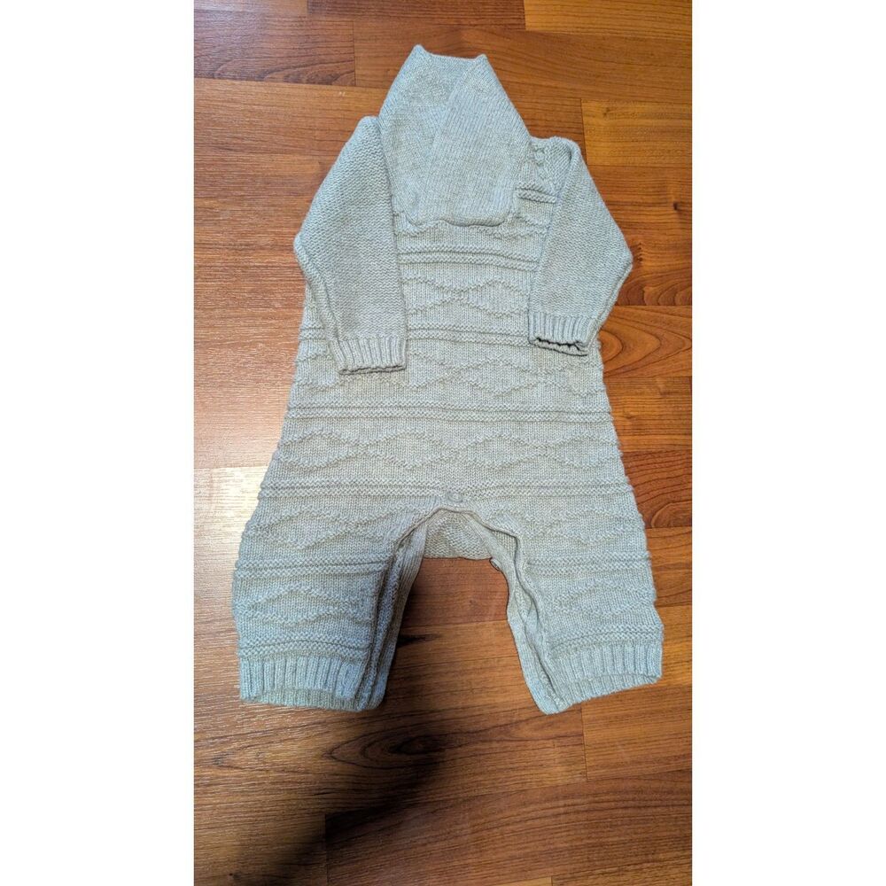 Baby Gray Cable Knit Hooded Romper 3-6M Cozy Neutral Onesie